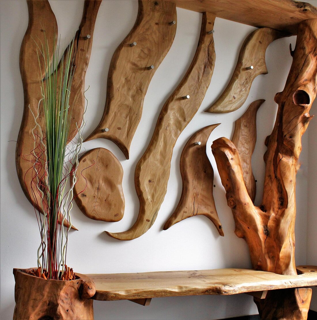 Holzgarderobe