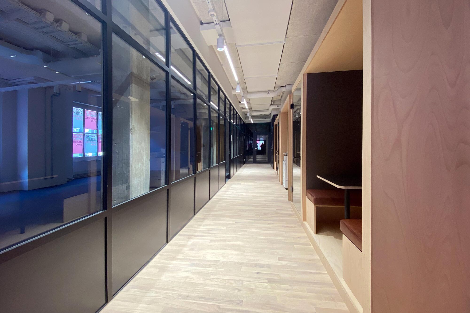 Glaswand in einem Büro